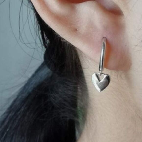 #44 🎉HP🎉 925 Sterling / Gold Hoop Earrings Small Heart Charm Hoop Earrings - Picture 3 of 7